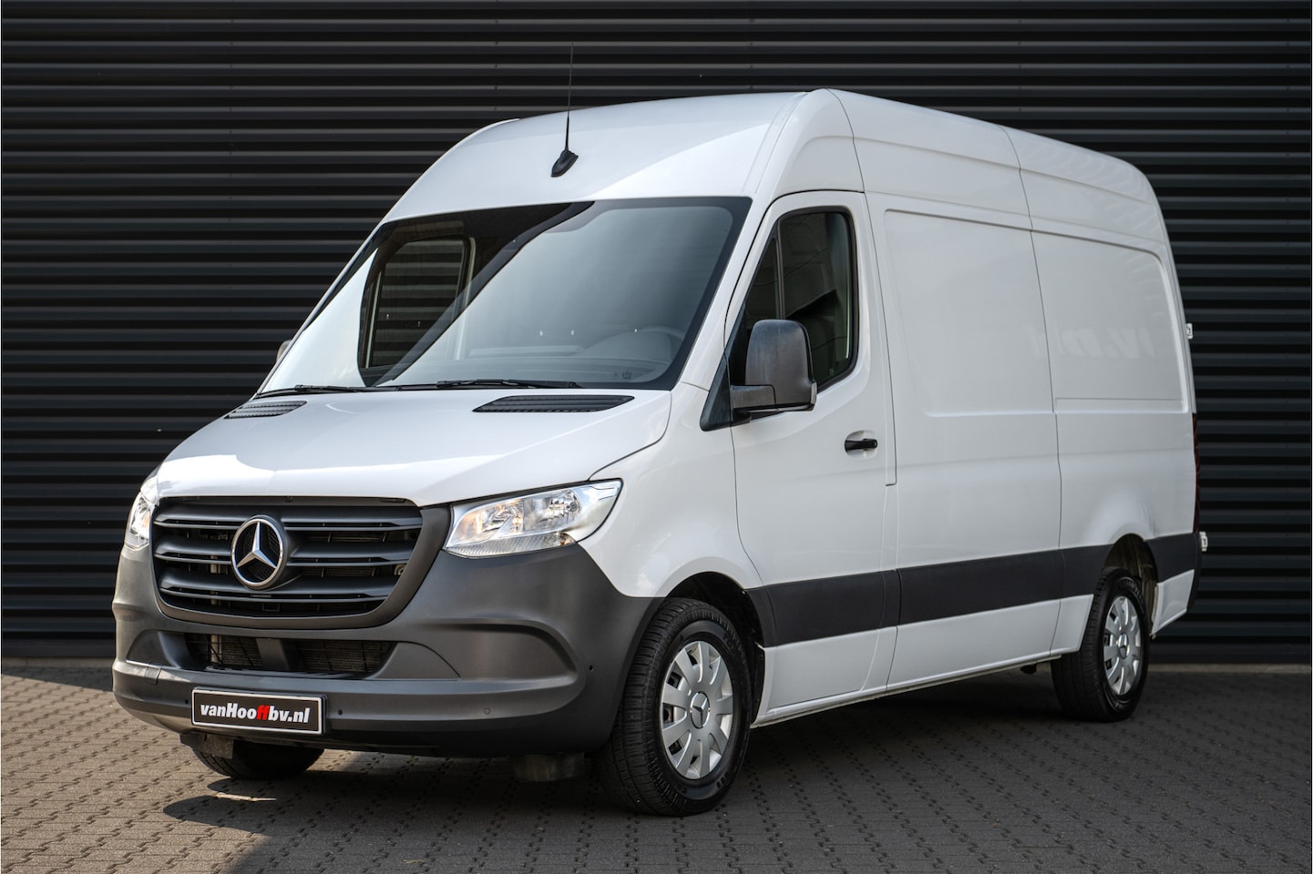 Mercedes-Benz Sprinter - 317 CDI L2H2 Trekhaak - PDC - AutoWereld.nl