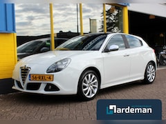 Alfa Romeo Giulietta - 1.4 T Distinctive Panorama Leder