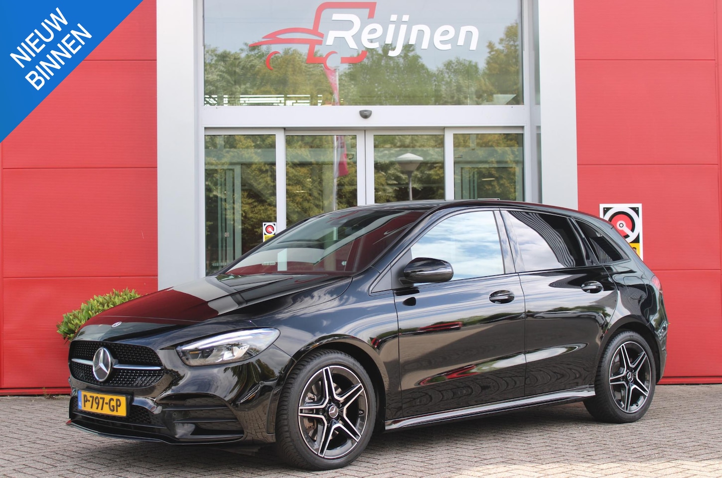 Mercedes-Benz B-klasse - 250e 218PK BUSINESS SOLUTION AMG NIGHT EDITION | NAVIGATIE | SFEERVERLICHTING | ACHTERUITR - AutoWereld.nl