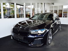 BMW 5-serie Touring - 530e Hybride M-Sportedition | Comf.Stoelen | Vol