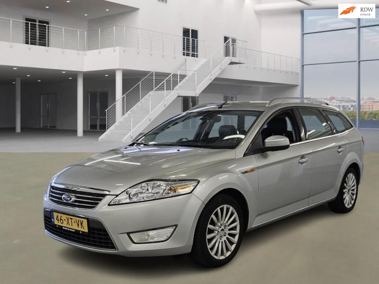Ford Mondeo Wagon - 2.3-16V Ghia AUT NAVI PSENSOR LEDER CRUISE 2 X SLEUTELS - AutoWereld.nl