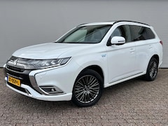 Mitsubishi Outlander - 2.4 PHEV Instyle, Leder, Schuifdak, Trekhaak NL auto