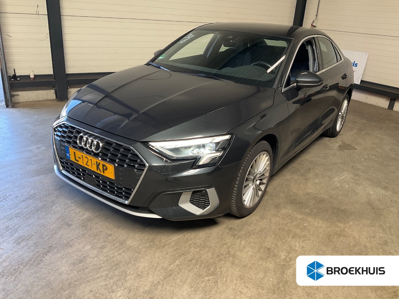 Audi A3 Limousine - 30 TFSI Business edition | 1e Eigenaar! | LED | Virtual | Sportstoelen | Camera | Cruise A - AutoWereld.nl