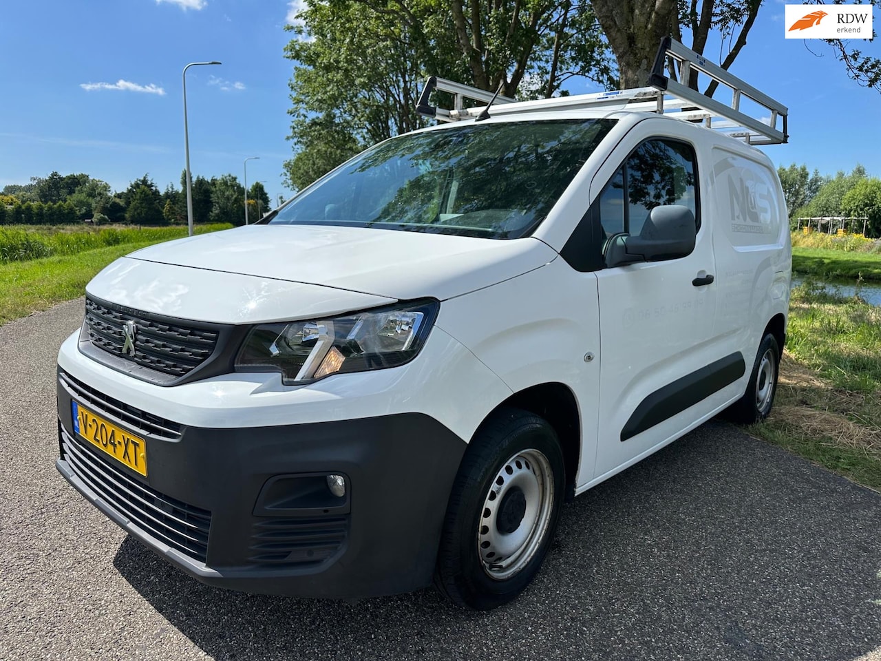 Peugeot Partner - 1.6Bluehdi Premium|3zitter|euro 6 - AutoWereld.nl