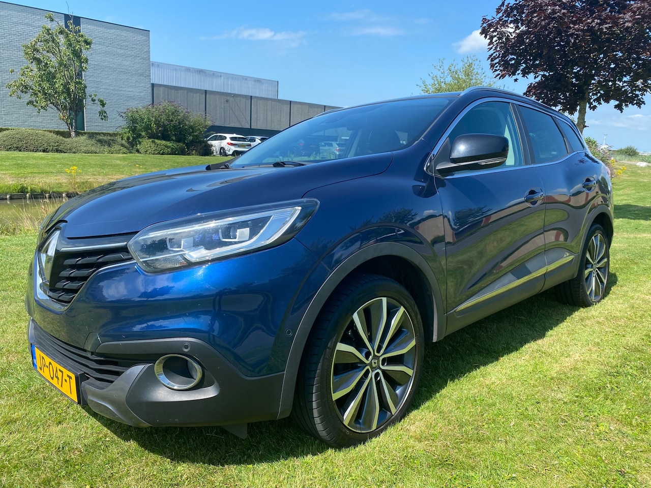 Renault Kadjar - 2016 * 1.2 TCe Bose * LED * LMV * NAVI * 6 BAK * TOP STAAT! - AutoWereld.nl