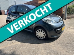 Peugeot 107 - 1.0-12V XR