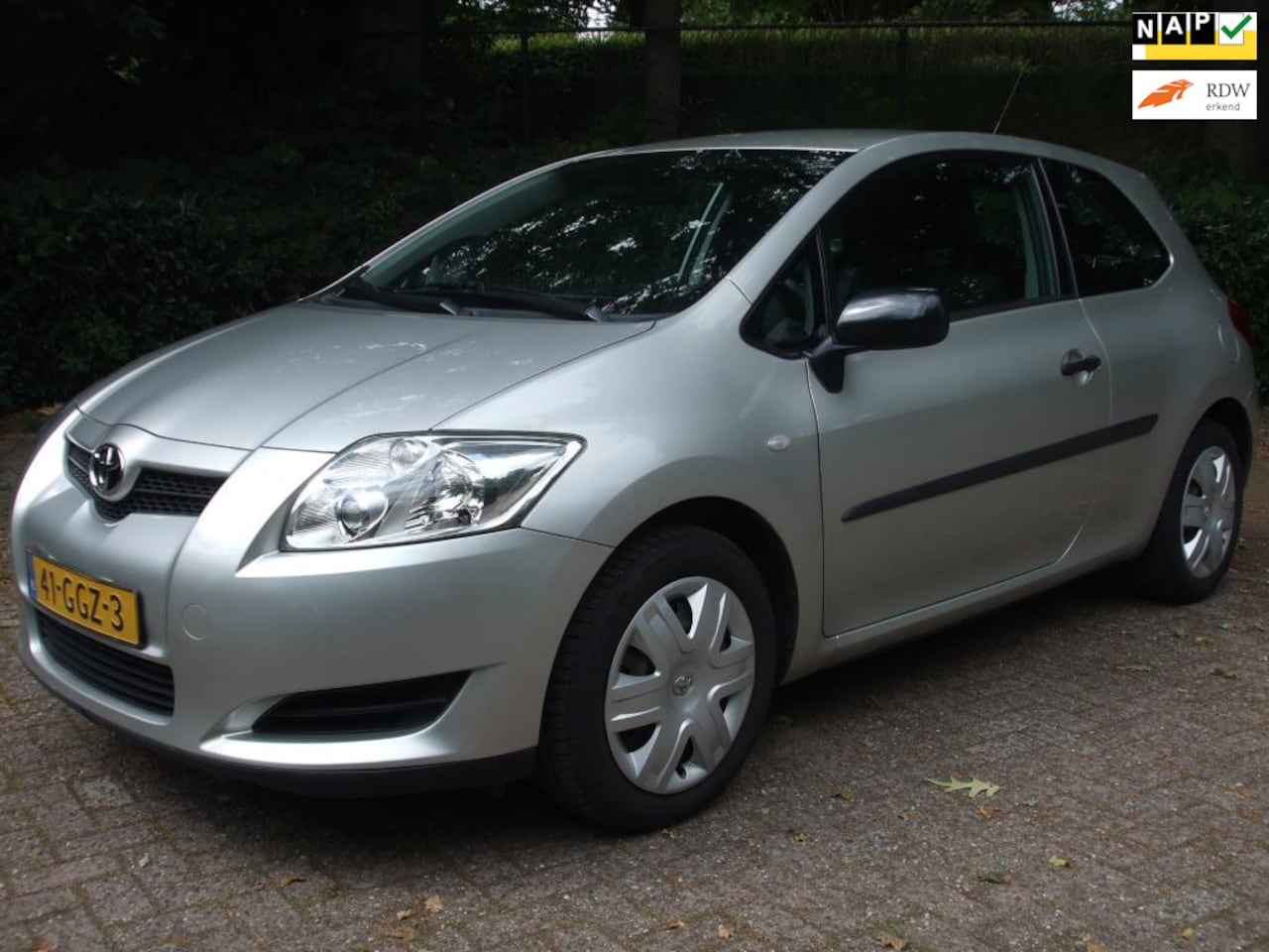Toyota Auris - 1.6-16V Terra airco 177 dkm NAP APK 3 drs grijs - AutoWereld.nl