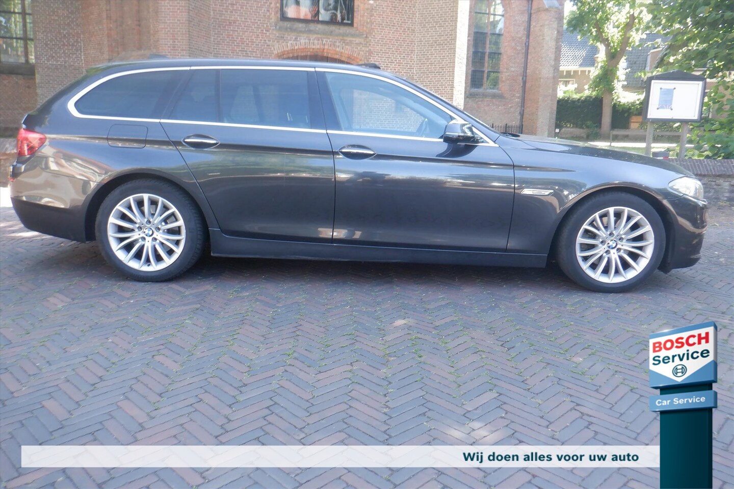 BMW 5-serie Touring - 520d 190pk Aut. Last Minute EXPORT - AutoWereld.nl