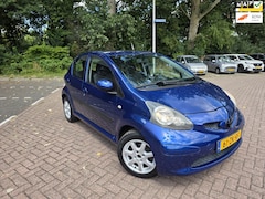 Toyota Aygo - 1.0-12V + AIRCO NAVI 5 DR APK 2026