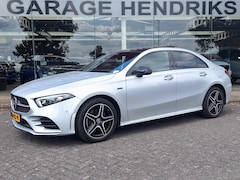 Mercedes-Benz A-klasse - 250 e Business Solution AMG-Line Automaat | Pano | Memory-Pack | Sfeer | Full LED | Trekha