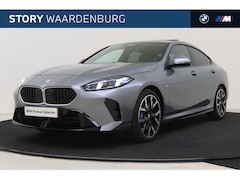 BMW 2-serie Gran Coupé - 220 High Executive Automaat / Panoramadak / Trekhaak / Sportstoelen / Stoelverwarming / M