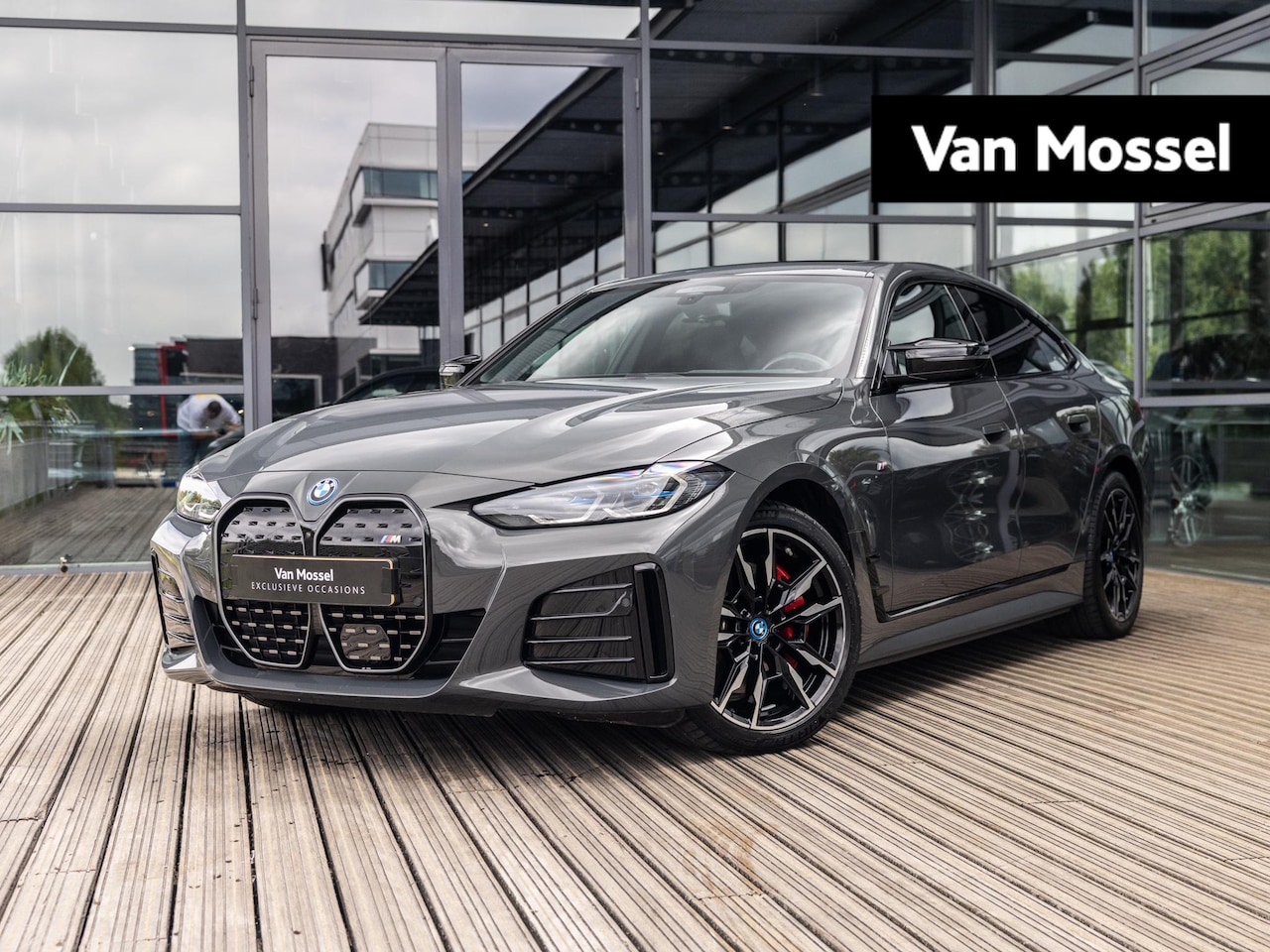 BMW i4 - M50 High Executive 84 kWh | BMW LASER KOPLAMPEN | SCHUIF-KANTELDAK | HARMAN KARDON | CO PI - AutoWereld.nl