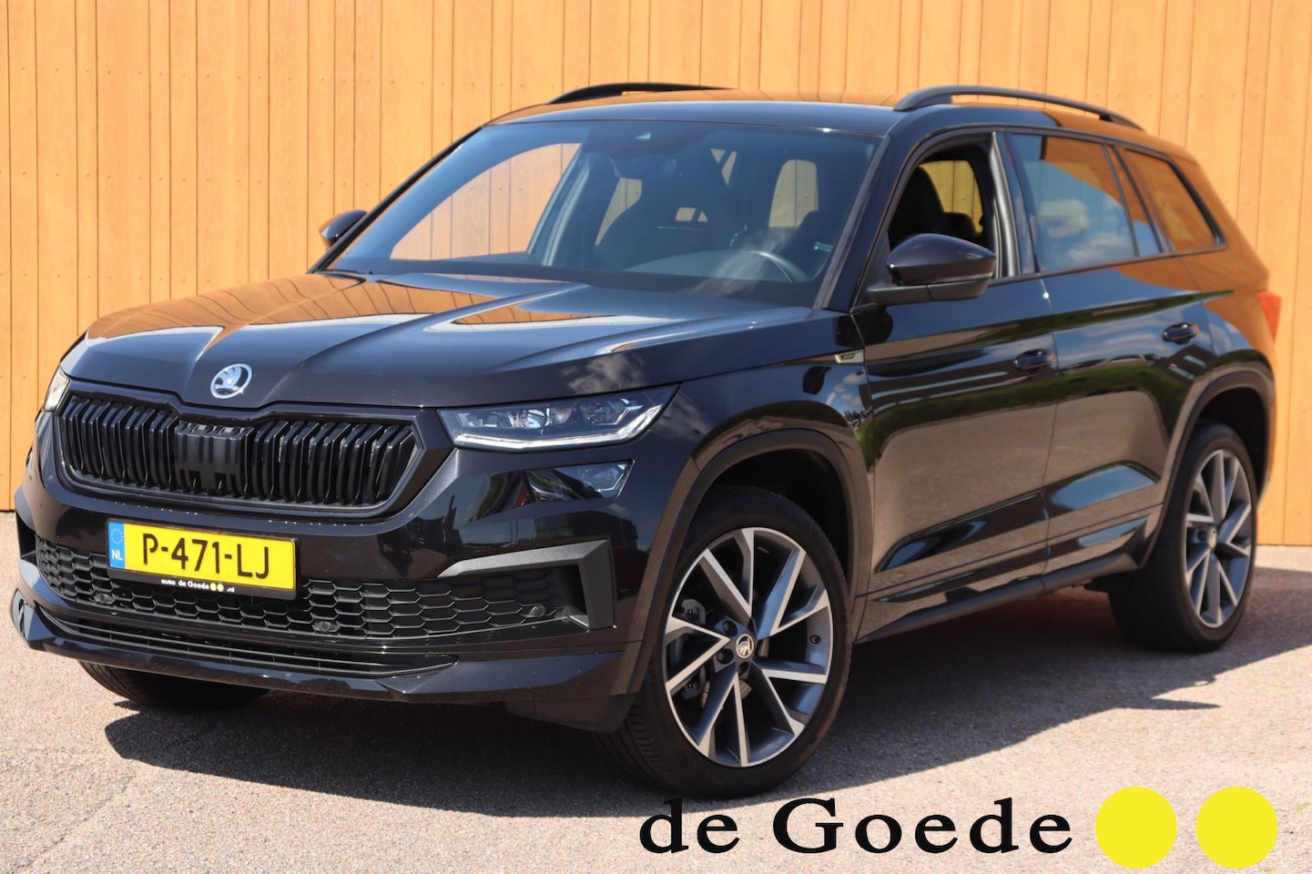 Skoda Kodiaq - 1.5 TSI Sportline Business 7persoons org.NL el.trekhaak el.stoel+mem+vw stuurverw 20"lm - AutoWereld.nl