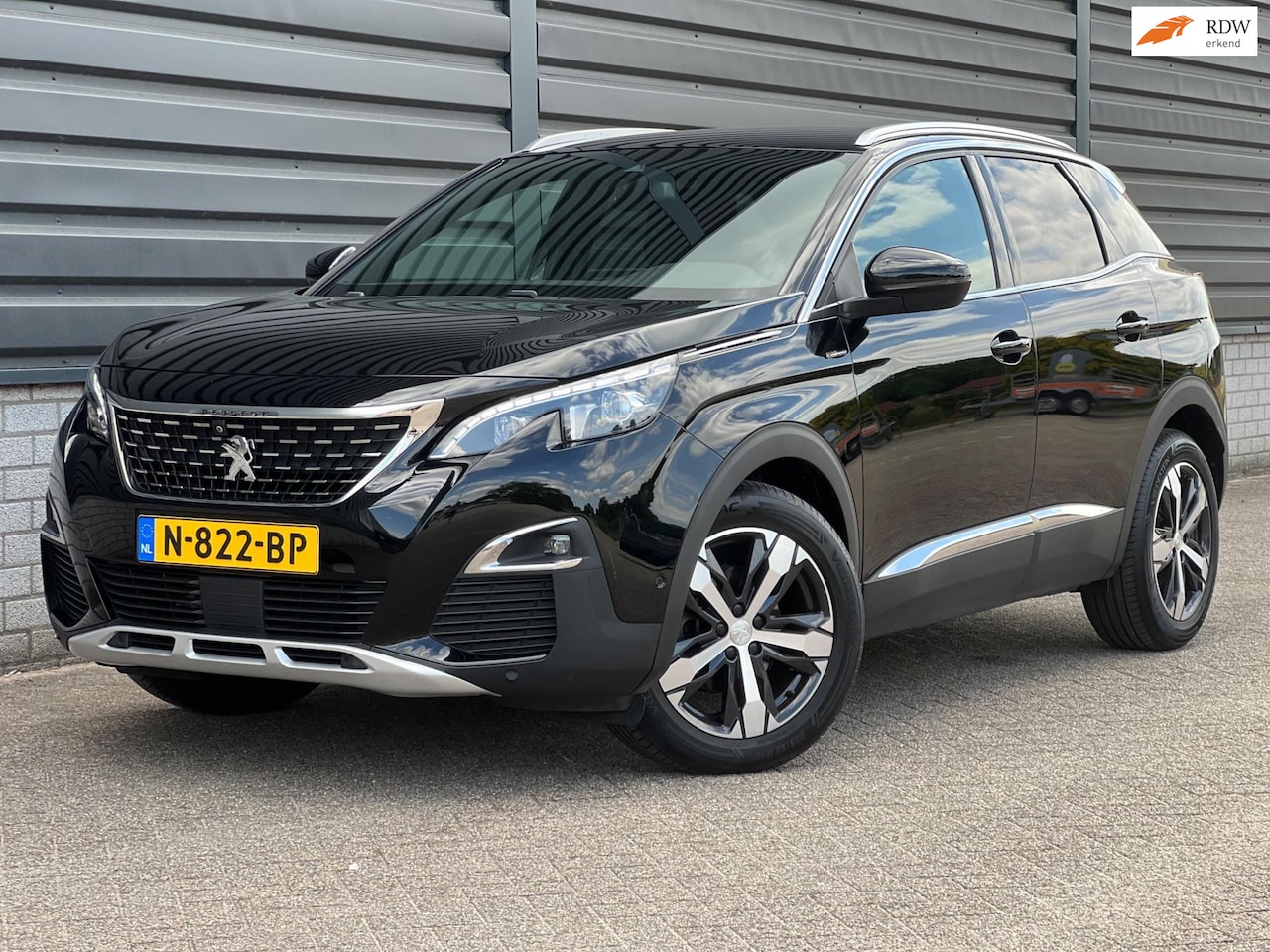 Peugeot 3008 - 1.2 PureTech Allure GT Line Cruise Led Navi - AutoWereld.nl
