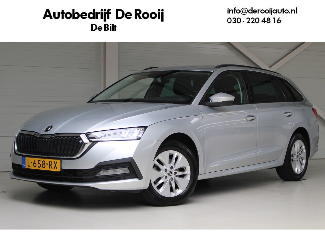 Skoda Octavia Combi - 1.0 TSI Business Edition Navigatie | Climate control | El. achterklep | PDC | - AutoWereld.nl