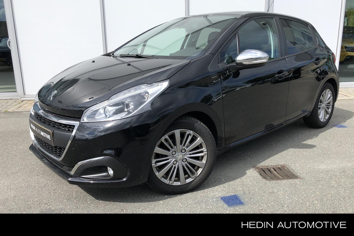 Peugeot 208 - 1.2 Signature Achteruitrijcamera | Airco |Cruise Control | LM-Velgen| - AutoWereld.nl