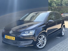 Volkswagen Polo - 1.4-16V Highline 5DRS | AIRCO | ELEK PAKKET | CV | Boekjes