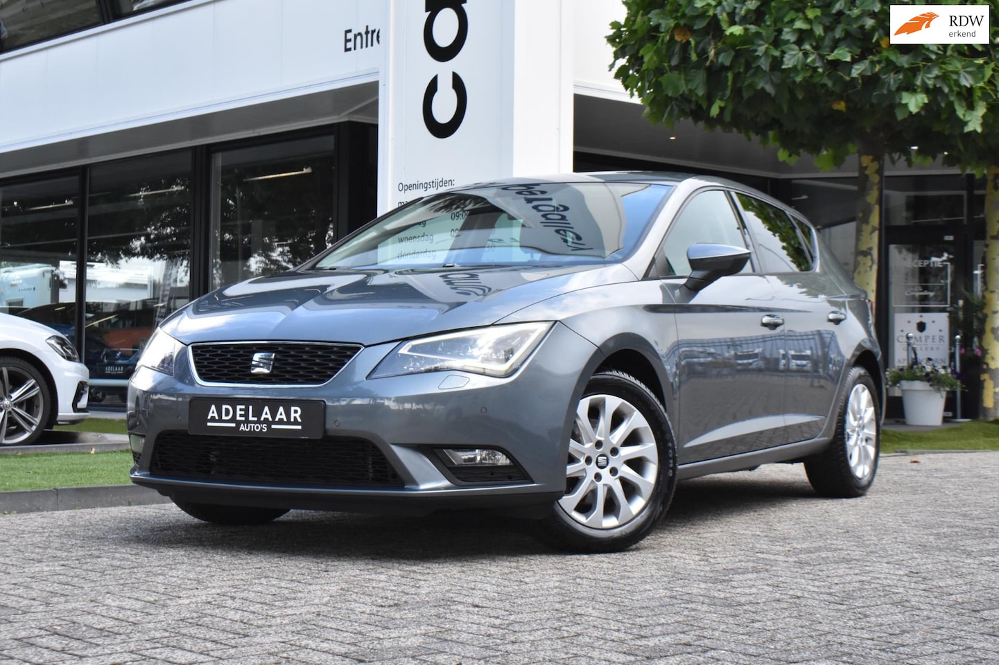 SEAT Leon - 1.2 TSI Style XENON, STOELVERWARMING, CRUISE, PDC - AutoWereld.nl