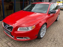 Volvo V70 - 2.5FT R-Design Automaat 230PK LEER / XENON / PDC / ECC
