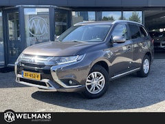 Mitsubishi Outlander - 2.4 PHEV Pure 4WD Facelift | Camera | Trekhaak | APK jan 2027