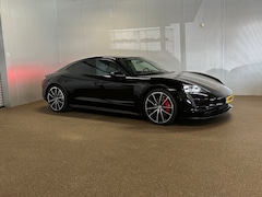 Porsche Taycan - 79 kWh-SPORT CHRONO-LUCHTVERING-BIJRIJDER DISPLAY