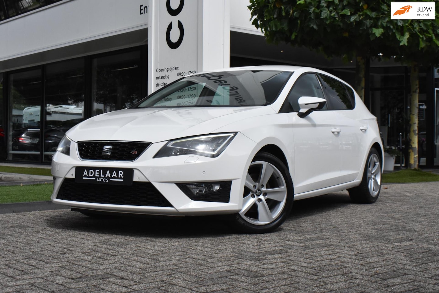 SEAT Leon - 1.4 TSI FR 140PK! XENON, STOELVERWARMING, CRUISE, PDC - AutoWereld.nl