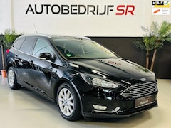 Ford Focus Wagon - 1.0 Titanium Lane Assist Navigatie Cruise controle Elektr Stoelen Side assist