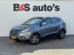 Hyundai ix35 - 1.6i GDI i-Vision`Cruise control Climate control Stoel- en achterbankverwarming Navigatie
