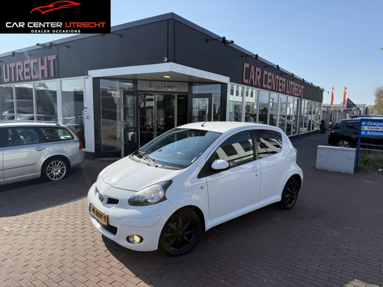 Toyota Aygo - 1.0-12V Dynamic | navi | airco | 5 drs | - AutoWereld.nl
