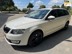 Skoda Octavia Combi - 1.6 TDI Greenline Businessline Navi APK