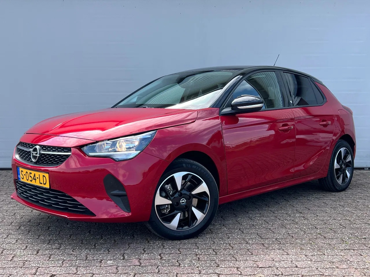 Opel Corsa - 50 kWh | Elegenace | Carplay | 3 Fase | PDC | Two tone lak - AutoWereld.nl