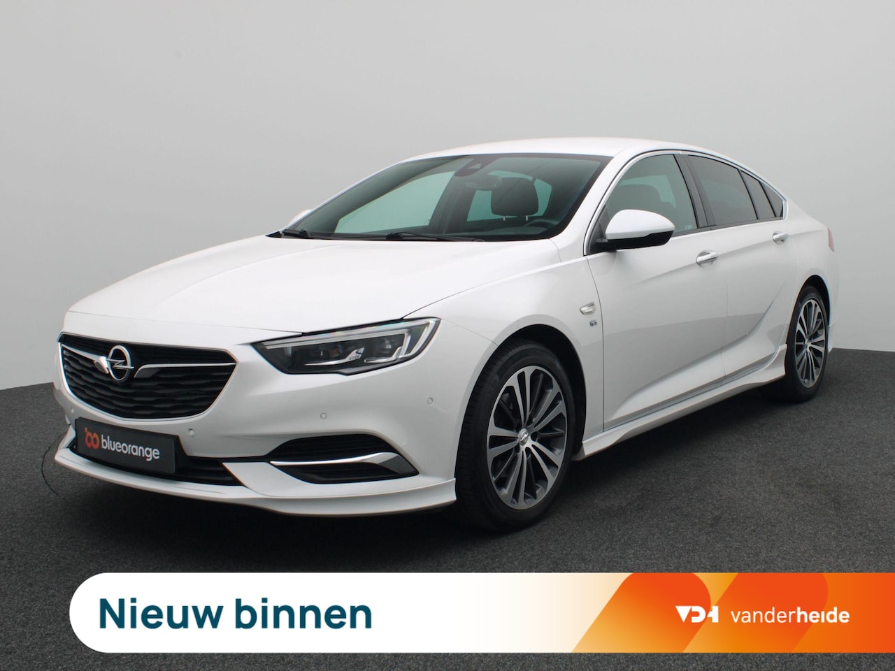 Opel Insignia Grand Sport - 1.5 Turbo Business Executive 165PK Cruise Controle, Side Assist, Volleder, Head-Up Display - AutoWereld.nl