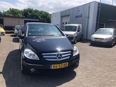 Mercedes-Benz B-klasse - 170 AIRCO TREKHAAK VOLLEDIGE ONDERHOUDSHISTORIE AANWEZIG PANORAMADAK