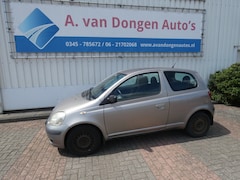 Toyota Yaris - 1.3 VVT-I IDOLS, Stuurbekr, Trhaak.Elektr.Pakket