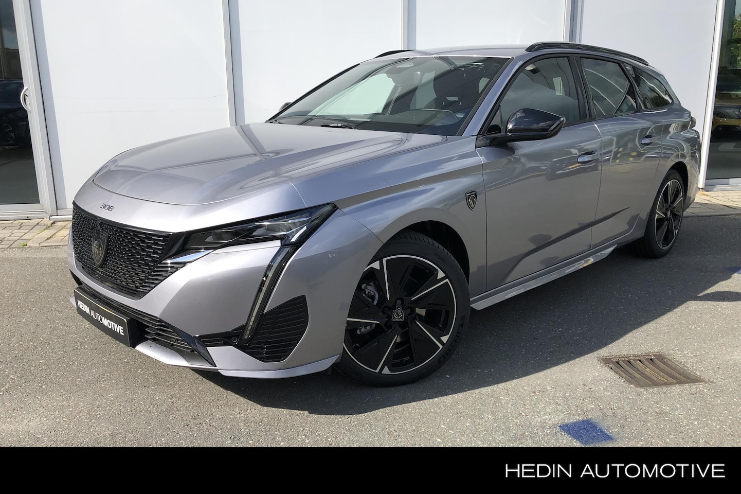 Peugeot e-308 SW - GT EV Avantage 54 kWh | Trekhaak | Full LED | Camera | 18" LMV | Adaptive cruise | Parkeer - AutoWereld.nl