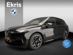 BMW iX - xDrive50 | Sportpakket | Laserlicht | Navigatie | Trekhaak | Schuifdak | Keyles go | DAB |