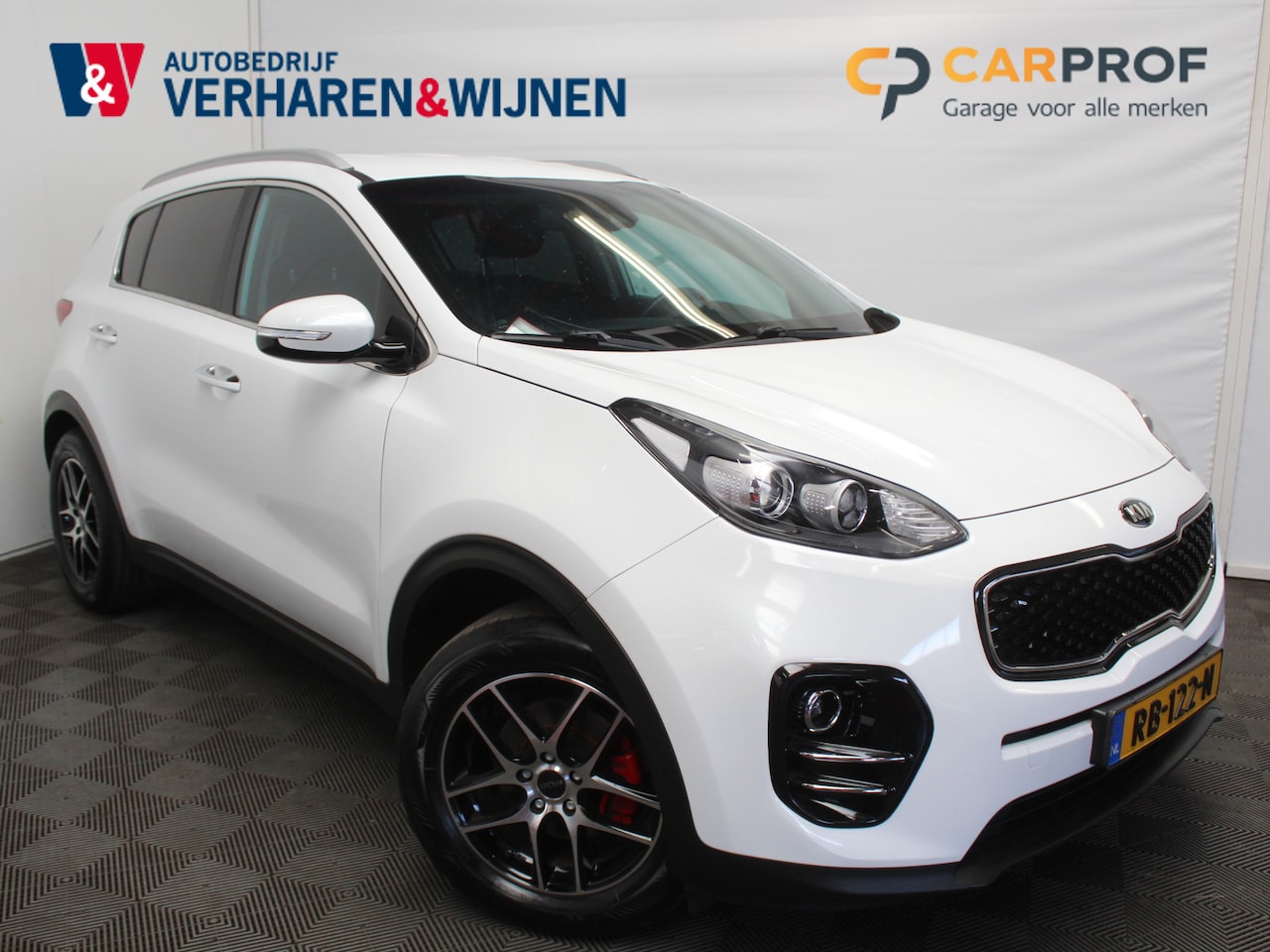 Kia Sportage - 1.6 GDI DynamicLine NAVI | LEER | STOELVERW | LMV | CAMERA | LED | TREKHAAKAFNB | CRUISE - AutoWereld.nl