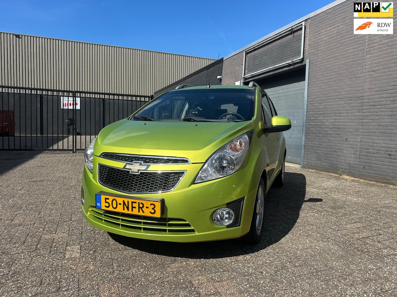 Chevrolet Spark - 1.0 16V LT Airco Elek. Pakket LM-Wielen APK NAP. - AutoWereld.nl