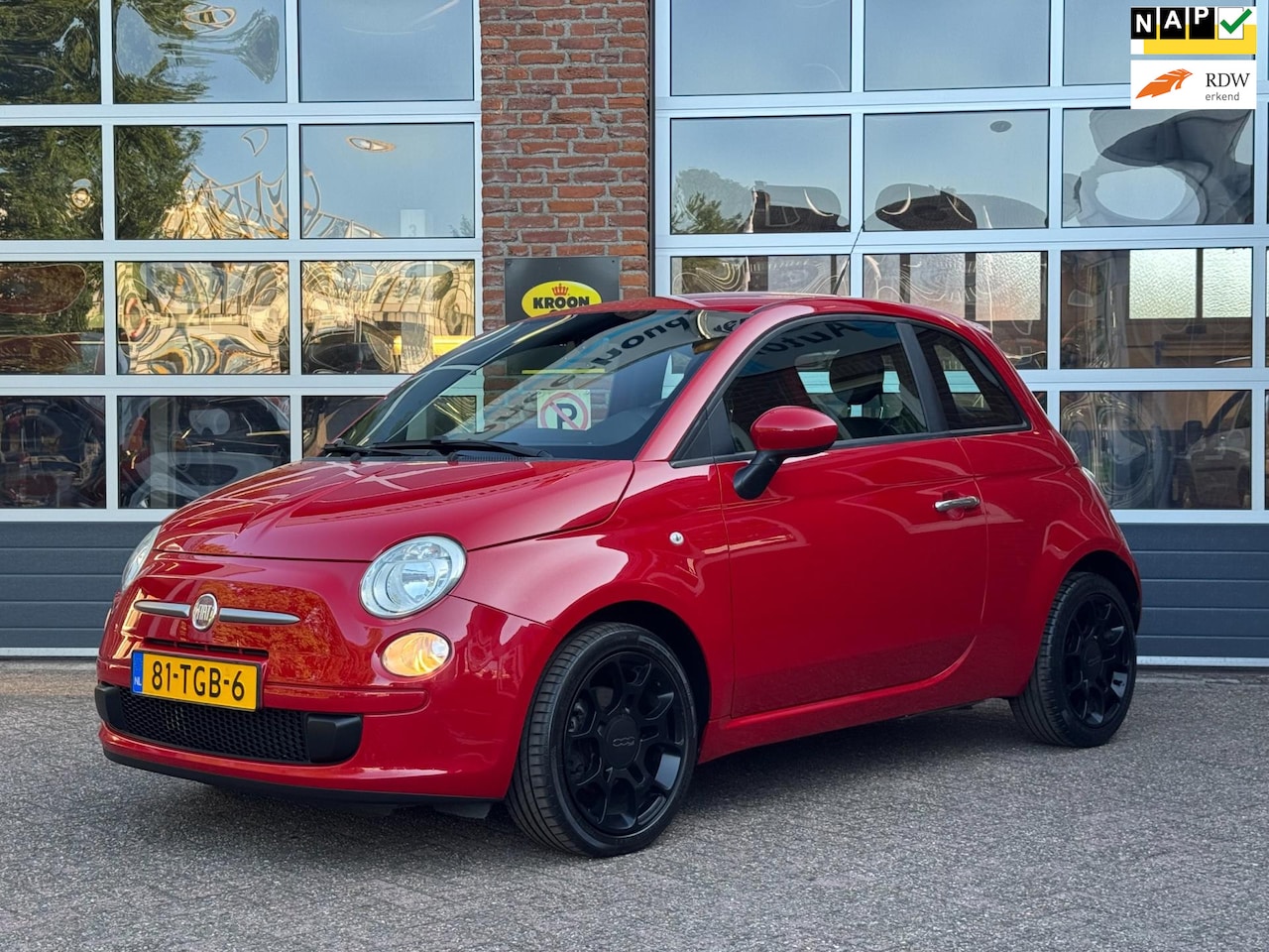 Fiat 500 - 0.9 TwinAir Plus 0.9 TwinAir Plus, Automaat, Airco, 16 inch, PDC 1/2 leder, NL auto - AutoWereld.nl