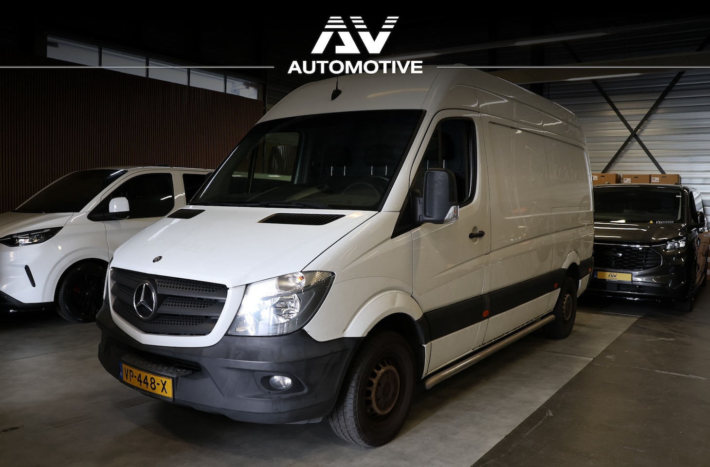 Mercedes-Benz Sprinter - 316 2.2 CDI Automaat | Airco | Navigatie | Camera | Cruise control | Stoelverwarming | Tre - AutoWereld.nl