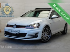 Volkswagen Golf - 2.0 TSI GTI Performance I PANO I LED