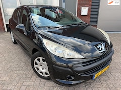 Peugeot 207 - 1.4-16V Color-line / Airco / 5DRS / NAP