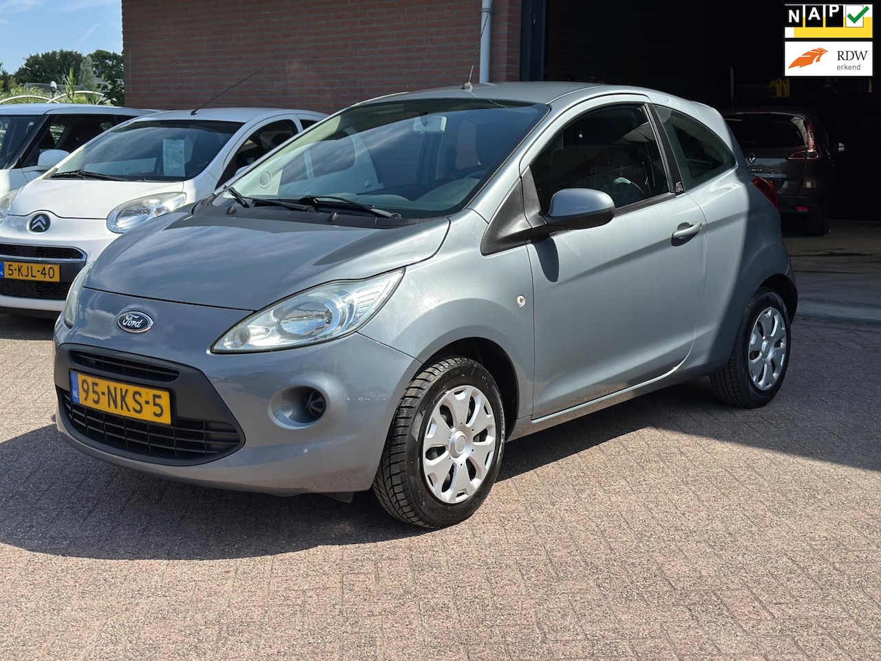 Ford Ka - 1.2 Cool&Sound NWE DISTRIBUTIE + ONDERHOUDSBEURT, AIRCO, LAGE KM!! - AutoWereld.nl