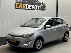 Hyundai i20 - 1.2i i-Deal Vol jaar APK Zeer netjes