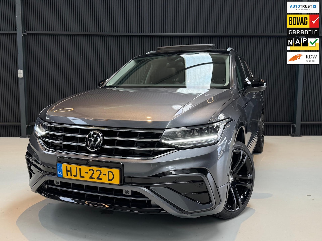 Volkswagen Tiguan - 2.0 TSI 4Motion Highline Pano|360|Head-Up|Massage| - AutoWereld.nl