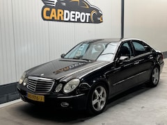 Mercedes-Benz E-klasse - 200 K. Avantgarde Wordt geleverd met een Vol jaar APK