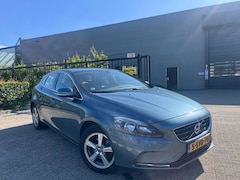 Volvo V40 - 1.6 D2 Camera|Leer Luxe Summum
