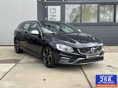 Volvo V60 - 1.6 T3 R-Design Clima Cruise Navi Trekhaak NAP