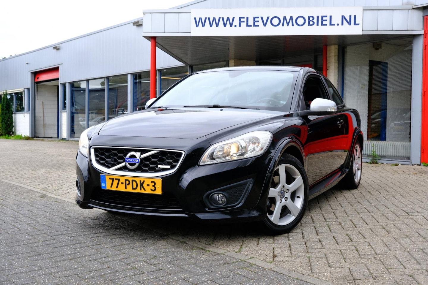Volvo C30 - 2.0 R-Edition Leder|Clima|Cruise|Navi - AutoWereld.nl