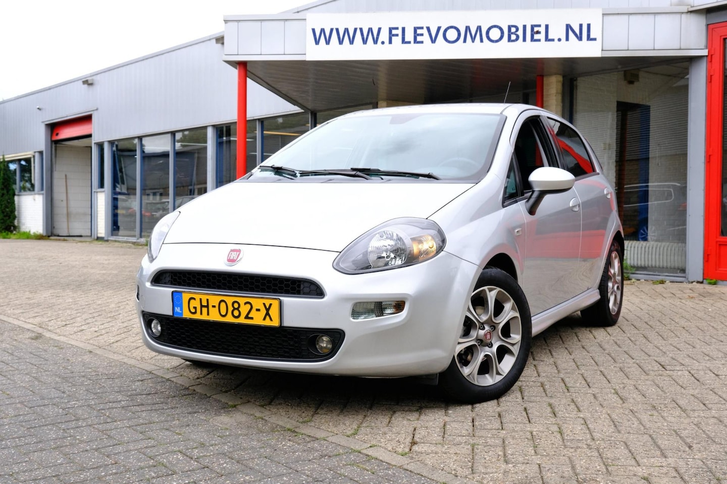 Fiat Punto Evo - 0.9 TwinAir Lounge 5-drs Clima|LMV|Cruise - AutoWereld.nl